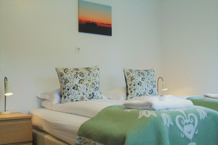 Room 28 of 53