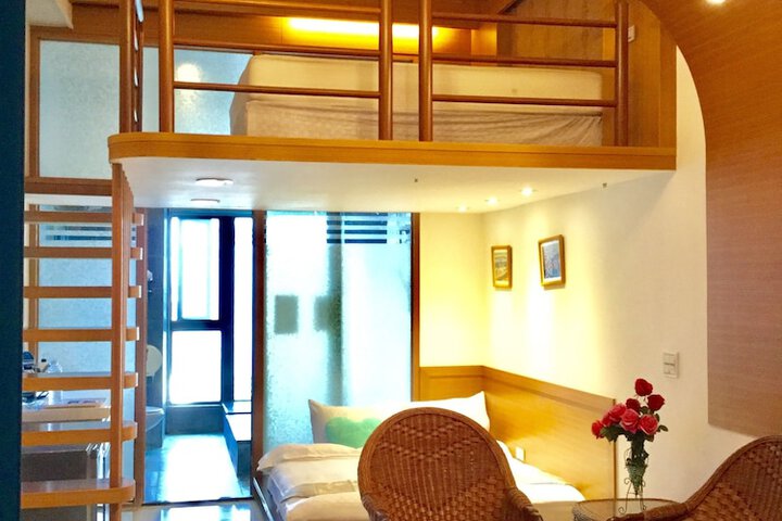 Room 14 of 32
