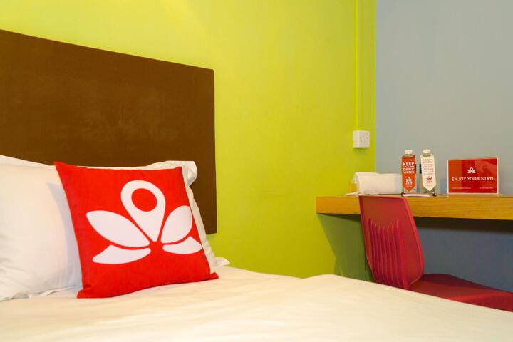 ZEN Rooms Basic Star City Complex