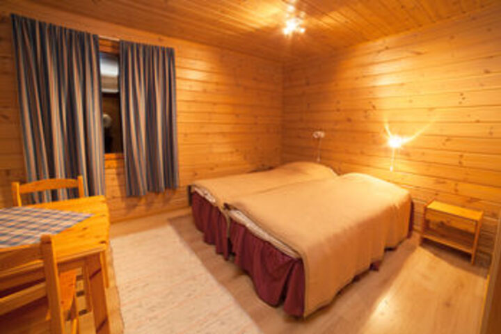 Room 14 of 22