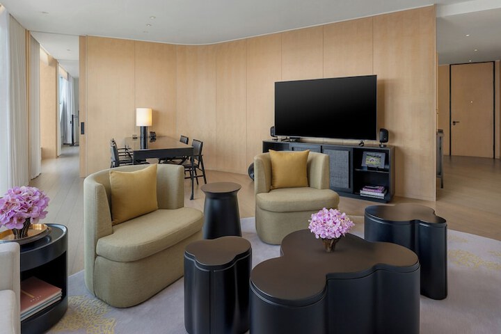 Room 46 of 140