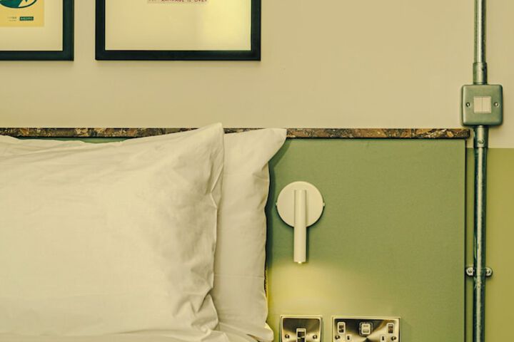 Room 10 of 36