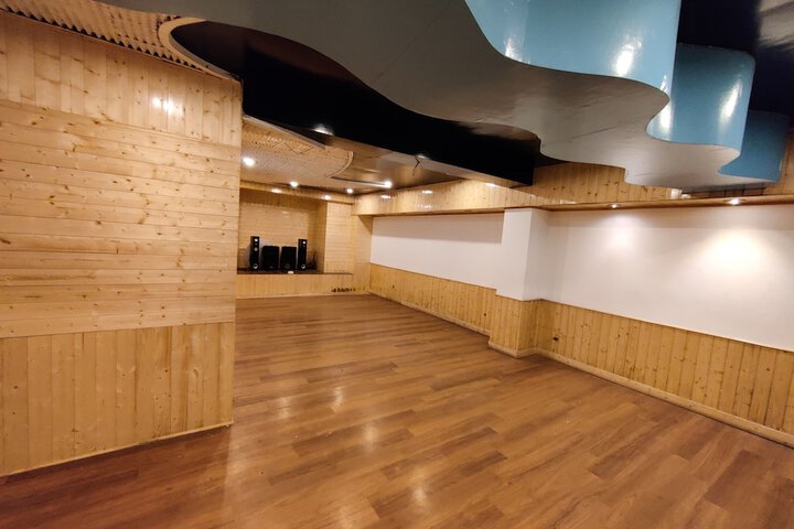Business Center 24 of 31