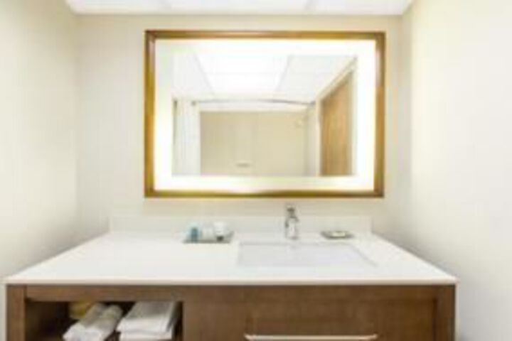 Room 12 of 24