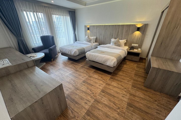 Room 16 of 29
