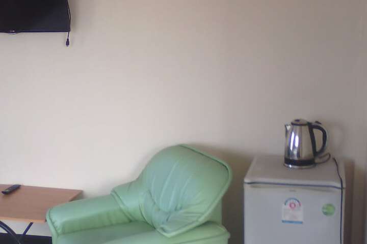 Room 10 of 40