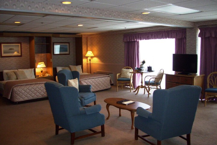Room 13 of 65