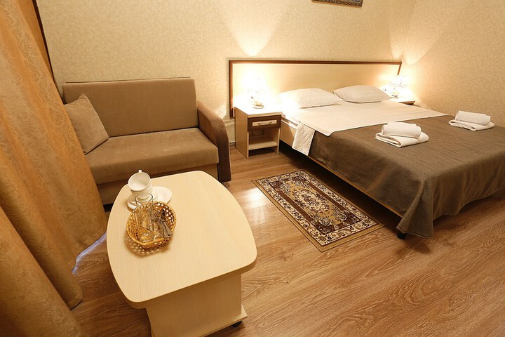 Room 10 of 36