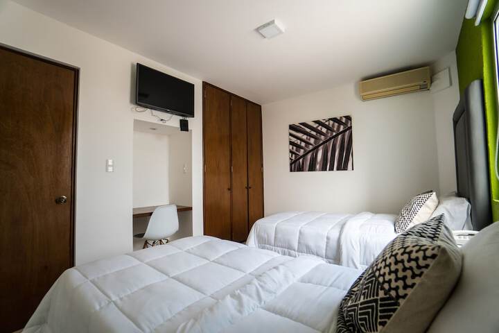 Room 8 of 37