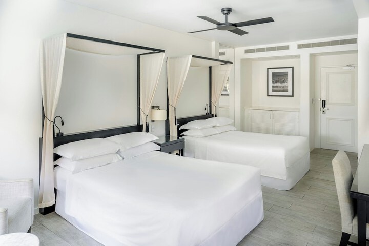 Room 26 of 150