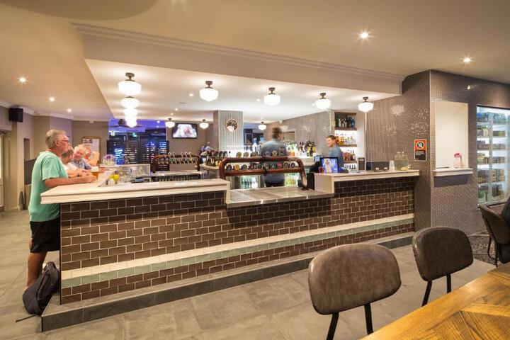 Bar/lounge