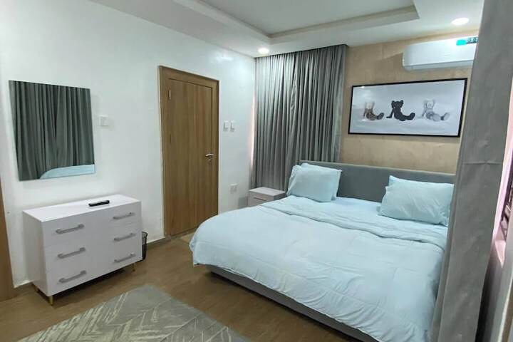 Room 11 of 50
