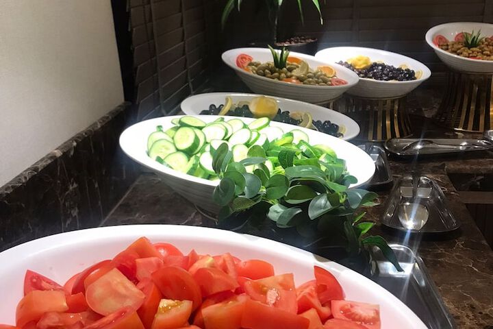 Dining 63 of 86