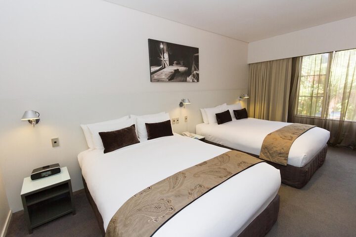 Room 10 of 44