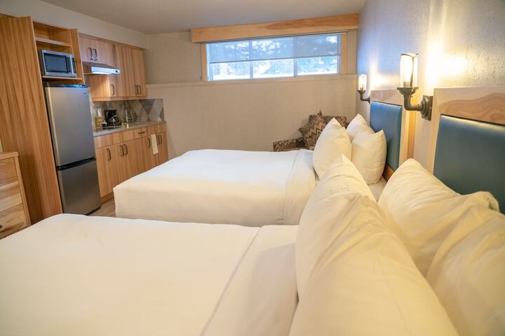 Room 32 of 102
