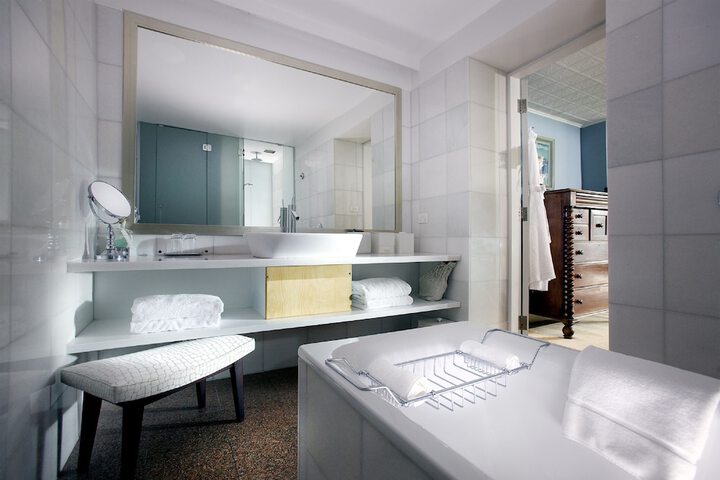Bath Interior