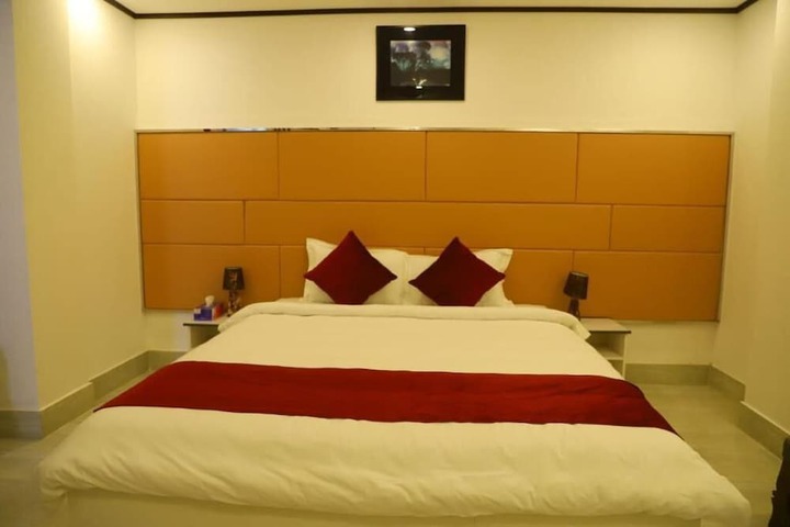Room 16 of 39