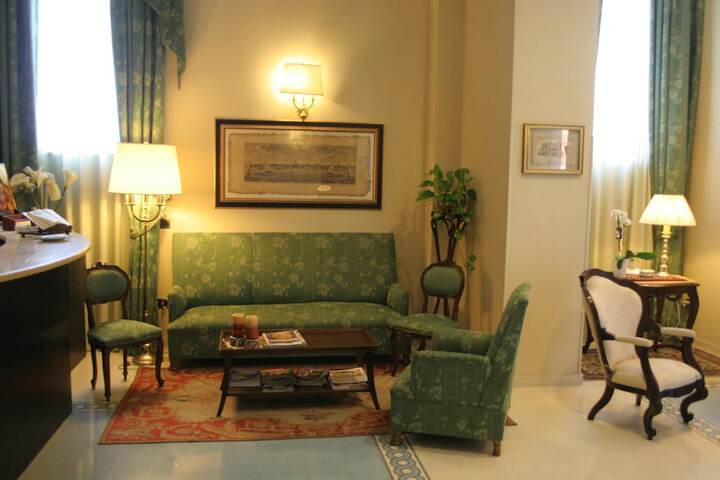 Hotel Interior 6 of 94