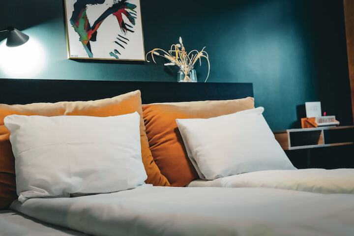 Room 3 of 28