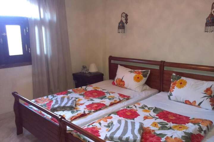 Room 21 of 107
