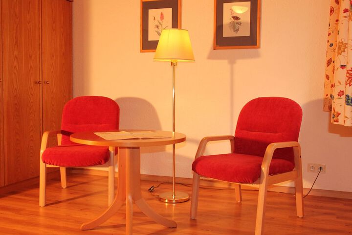 Room 13 of 42