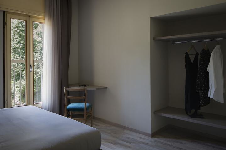 Room 14 of 25
