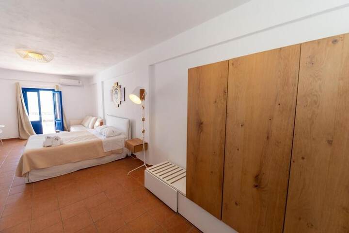 Room 16 of 65