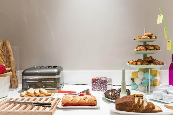 Breakfast/Coffee Service 107 of 143