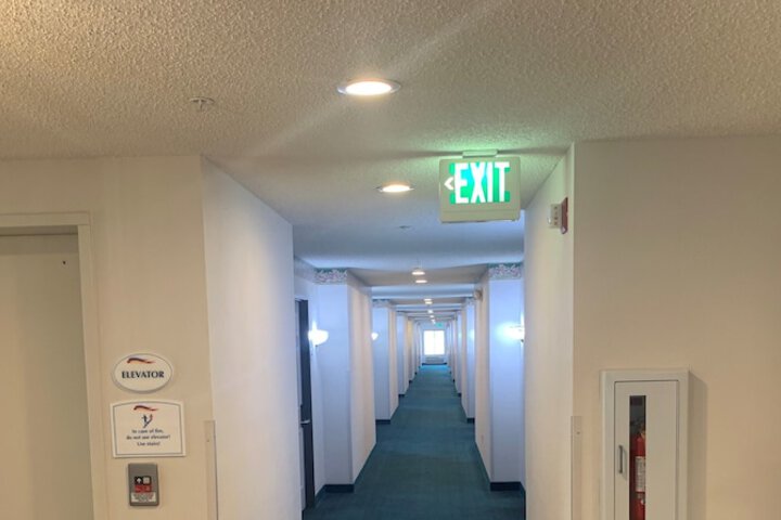 Ballroom/Hall 61 of 68