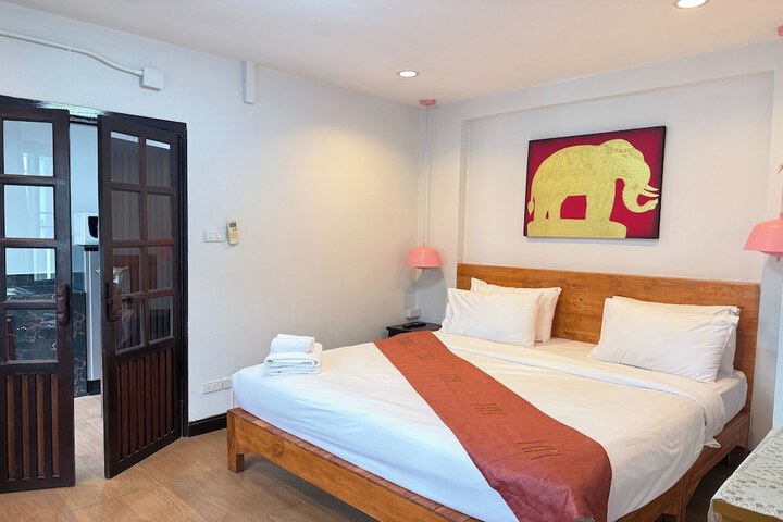 Room 12 of 61