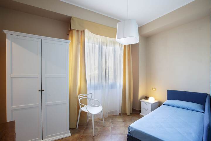 Room 13 of 45