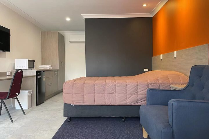 Room 3 of 24