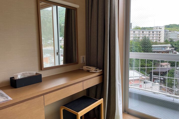 Room 18 of 43