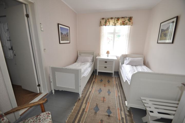 Room 19 of 53