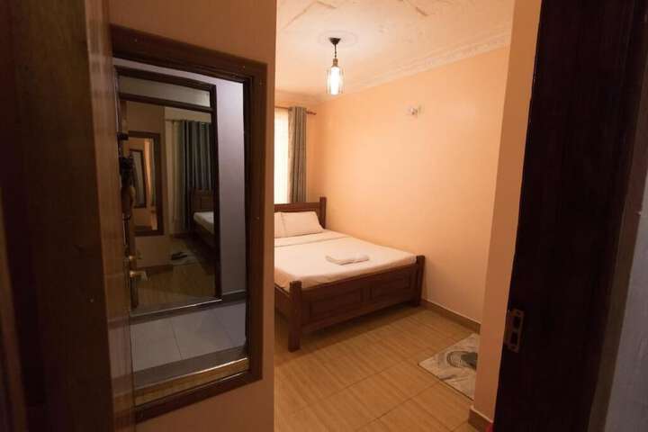 Room 2 of 29