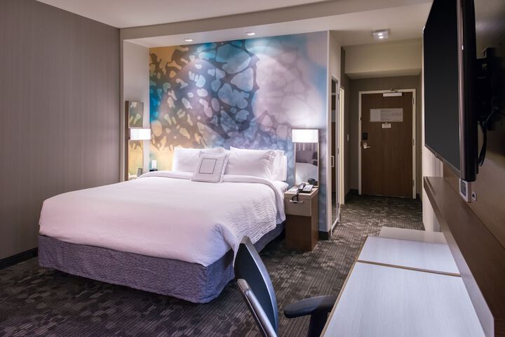 Room 7 of 42