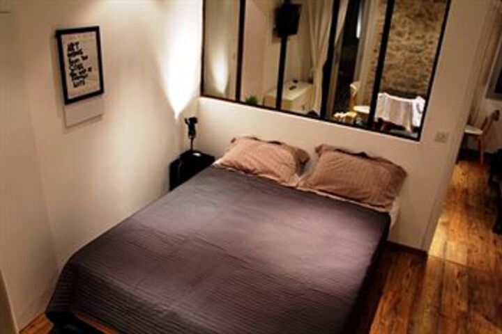 Room 7 of 14