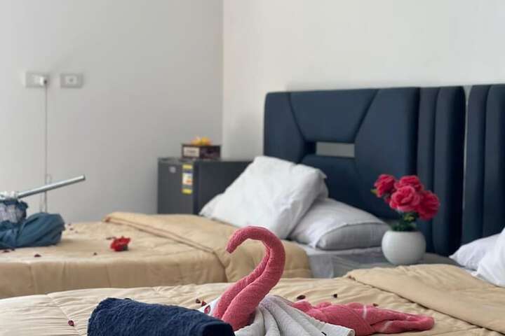 Room 3 of 44