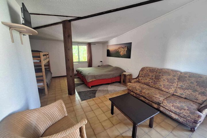 Room 5 of 22