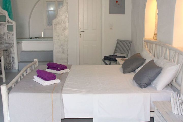 Room 6 of 37