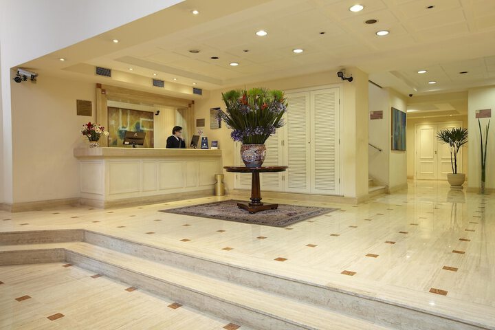 Guest Lobby