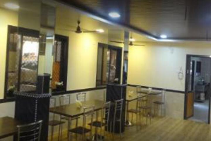 OYO 35632 HOTEL MURUD PLAZA