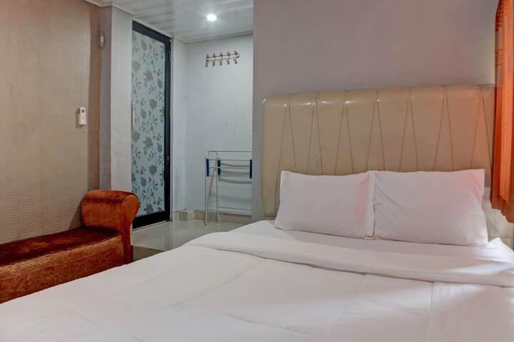 Room 14 of 25
