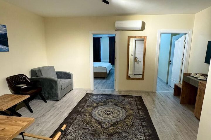 Room 11 of 60