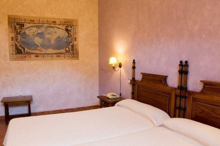 Room 10 of 72