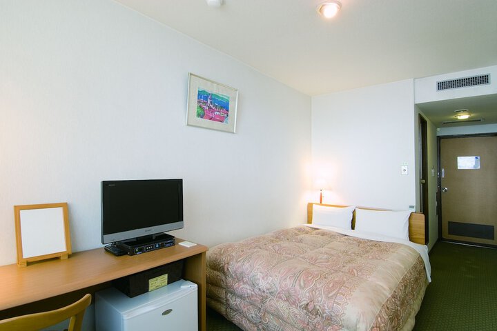 Room 7 of 35