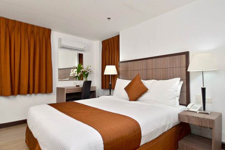 Room 16 of 39