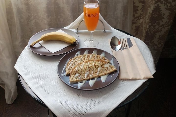 Dining 5 of 21