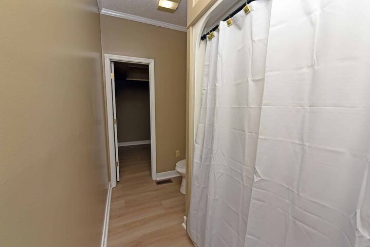 Room 92 of 120