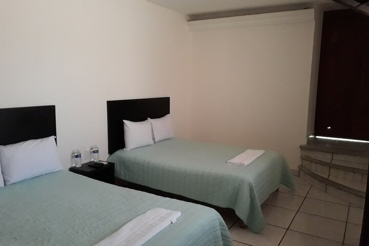 Room 9 of 30